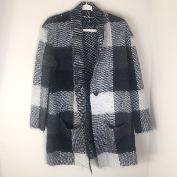 American Eagle Outfitters Sweaters - American Eagle Plaid Sweater Jacket